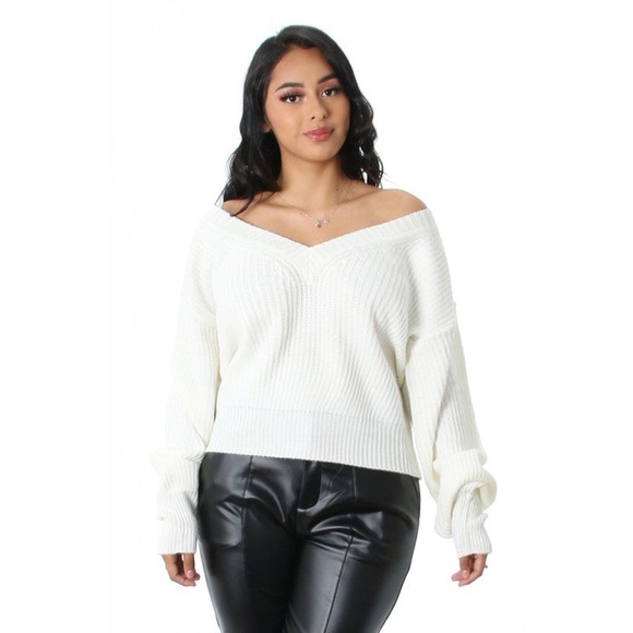 Sweaters - Solid Crochet Long Sleeve Oversized V-Neck Sweater.